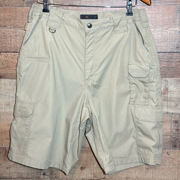 🌻 5.11 Tactical Men’s Cargo Shorts size 34 - Picture 1 of 16
